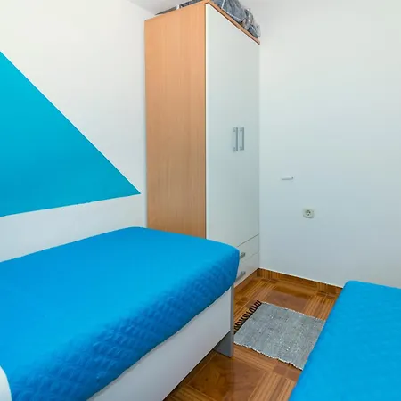Neptun Apartamento *