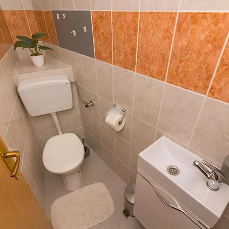 Neptun Apartamento *