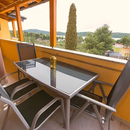 Neptun * פירובאץ