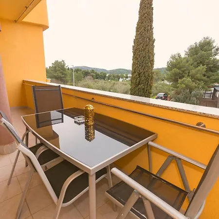 Neptun Apartamento *