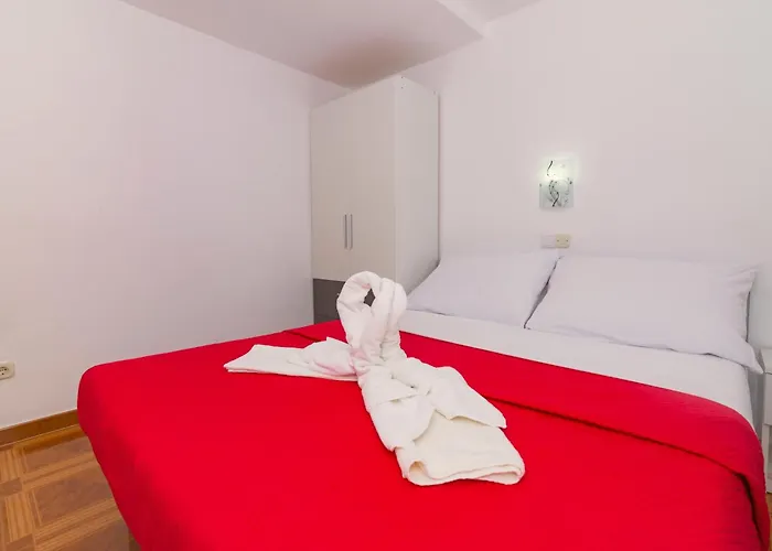 Neptun Apartamento *